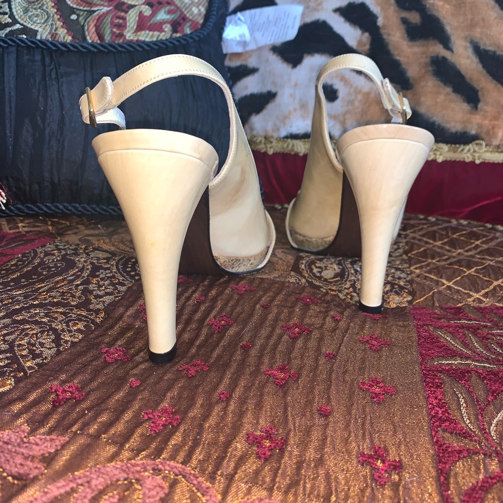 Stuart Weitzman heels - Picture 8 of 14